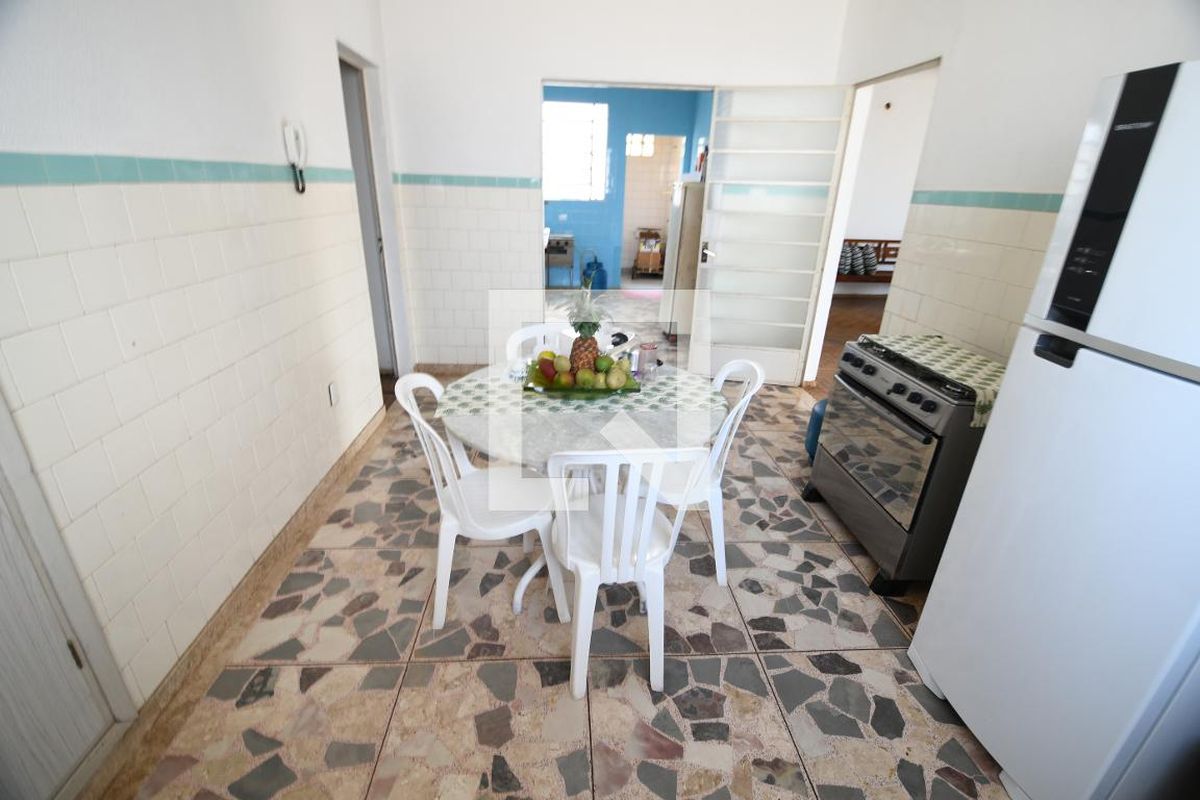 Casa à Venda - Guanabara, 4 Quartos,  285 m2 em , Campinas - sp | SoloBR