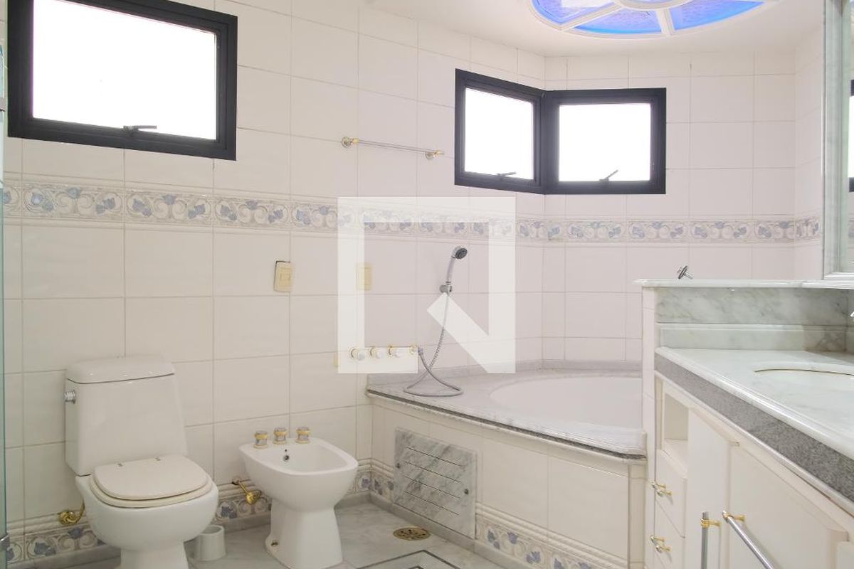 Apartamento, 3 quartos, 200 m² - Foto 114