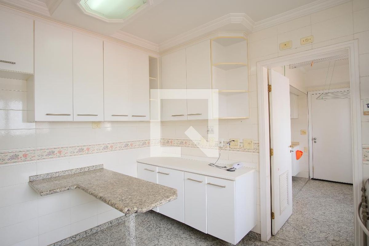 Apartamento, 3 quartos, 200 m² - Foto 150