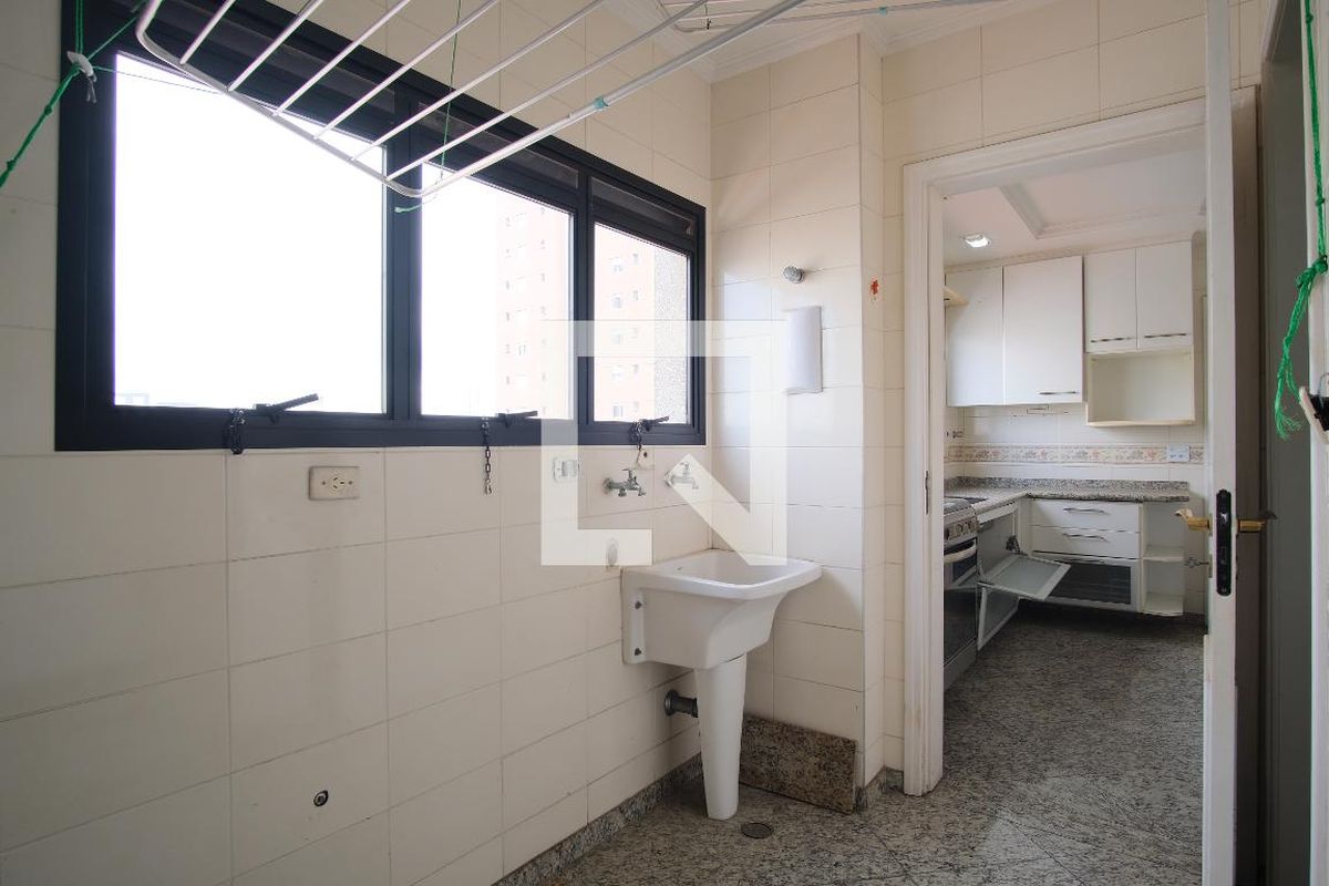 Apartamento, 3 quartos, 200 m² - Foto 158