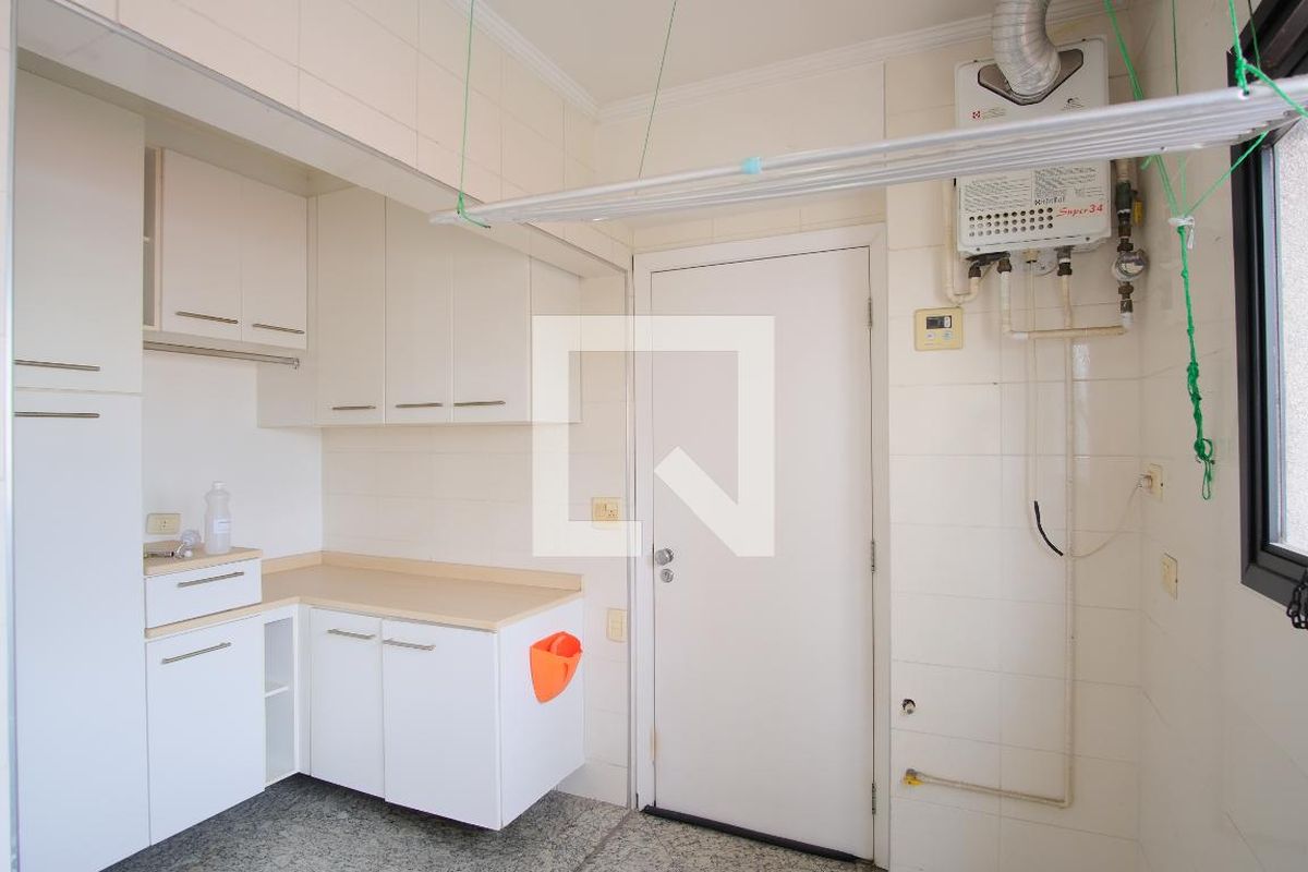 Apartamento, 3 quartos, 200 m² - Foto 156