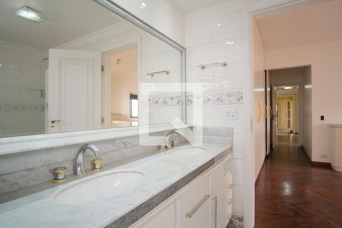 Apartamento, 3 quartos, 200 m² - Foto 128
