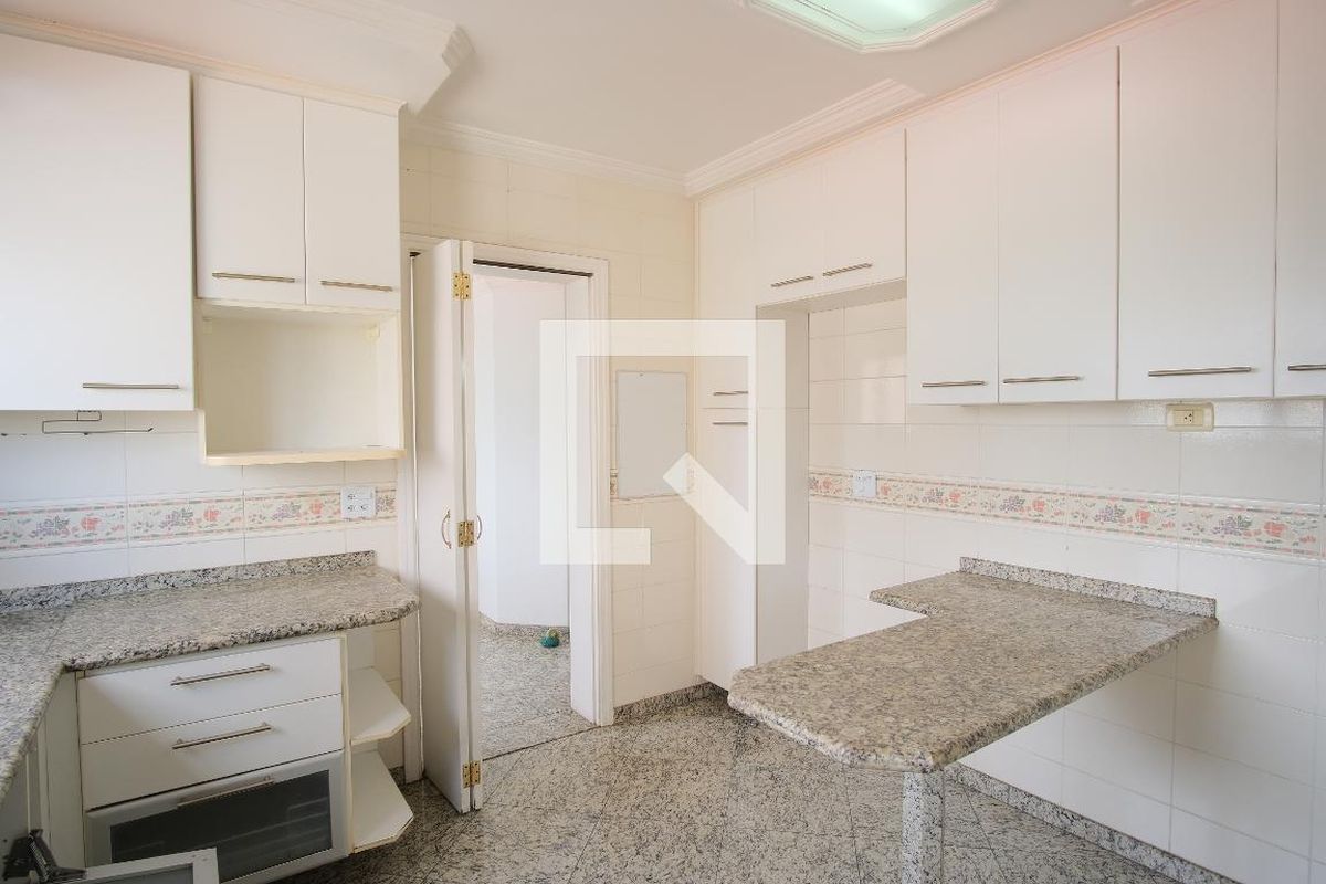 Apartamento, 3 quartos, 200 m² - Foto 152
