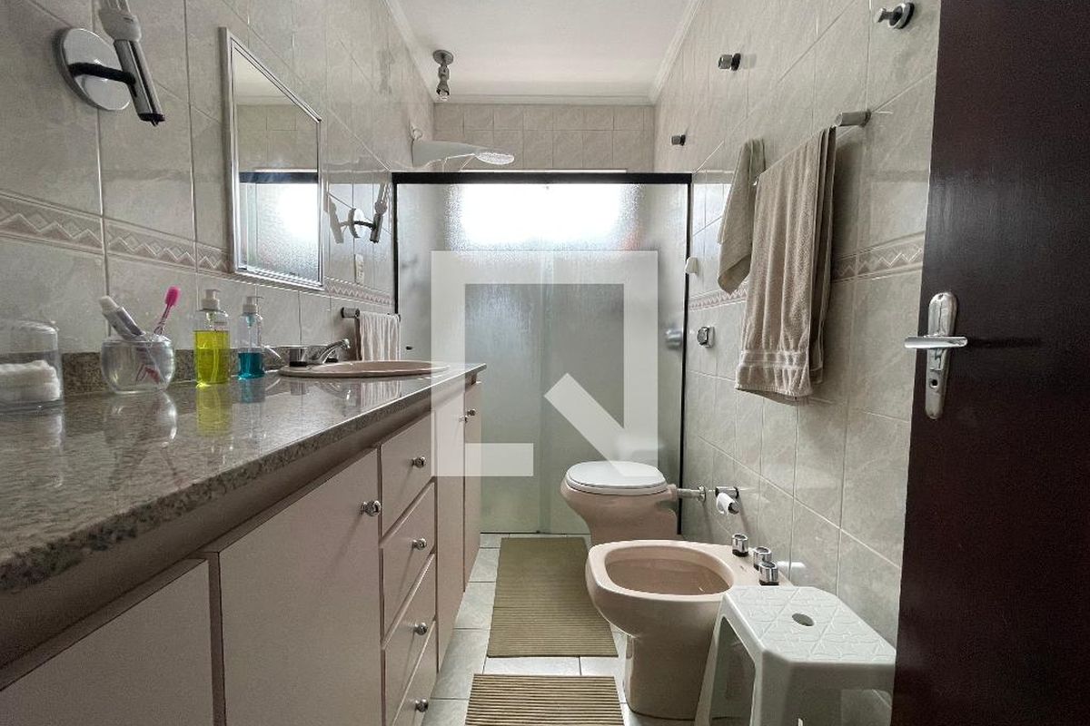 Casa, 3 quartos, 200 m² - Foto 50
