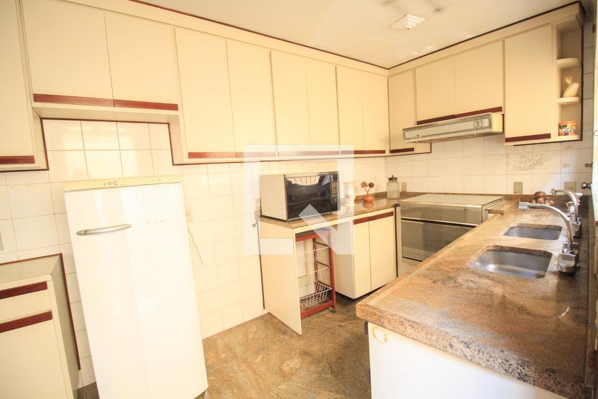 Casa, 3 quartos, 303 m² - Foto 75