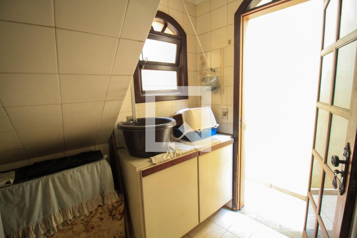 Casa, 3 quartos, 303 m² - Foto 85