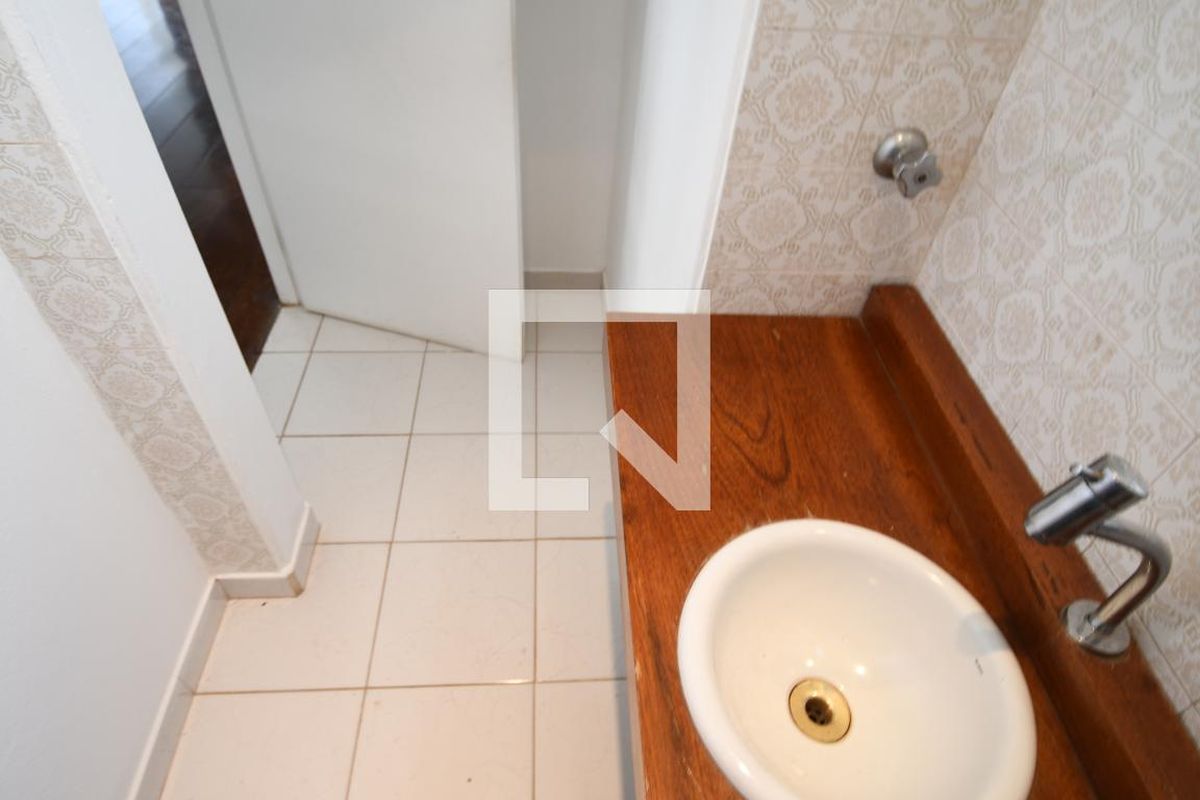 Casa à Venda - Taquaral, 4 Quartos,  166 m2 em , Campinas - sp | SoloBR