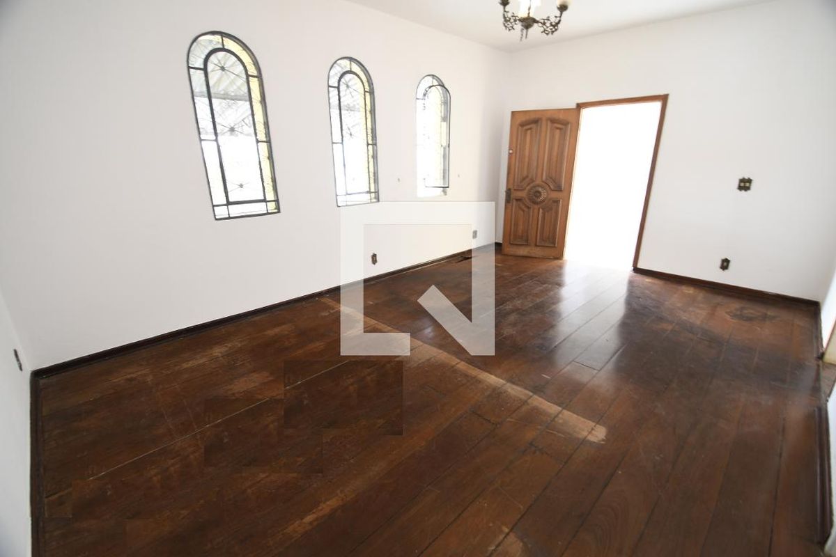Casa à Venda - Taquaral, 4 Quartos,  166 m2 em , Campinas - sp | SoloBR