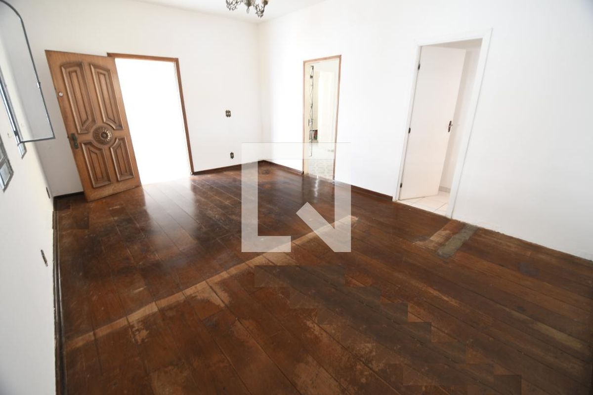 Casa à Venda - Taquaral, 4 Quartos,  166 m2 em , Campinas - sp | SoloBR