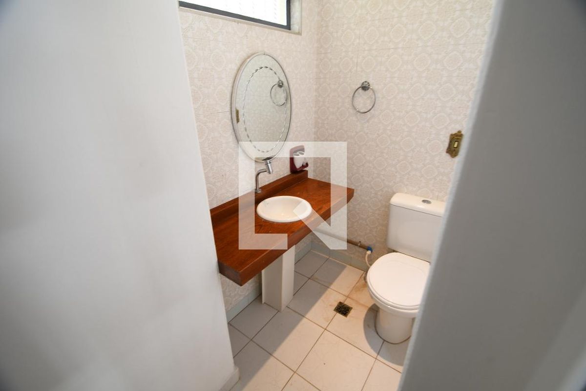 Casa à Venda - Taquaral, 4 Quartos,  166 m2 em , Campinas - sp | SoloBR