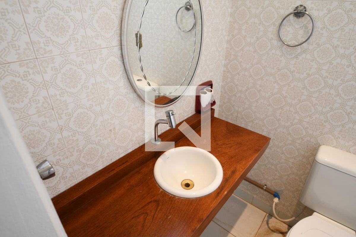 Casa à Venda - Taquaral, 4 Quartos,  166 m2 em , Campinas - sp | SoloBR