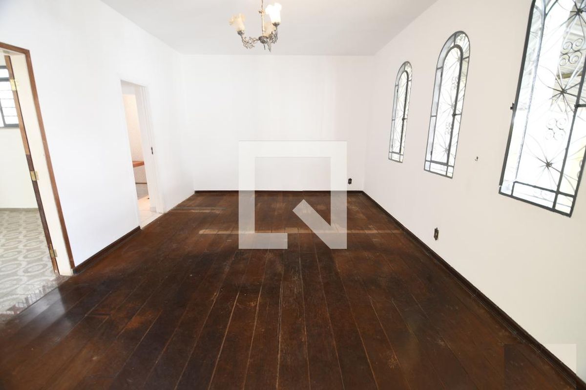 Casa à Venda - Taquaral, 4 Quartos,  166 m2 em , Campinas - sp | SoloBR