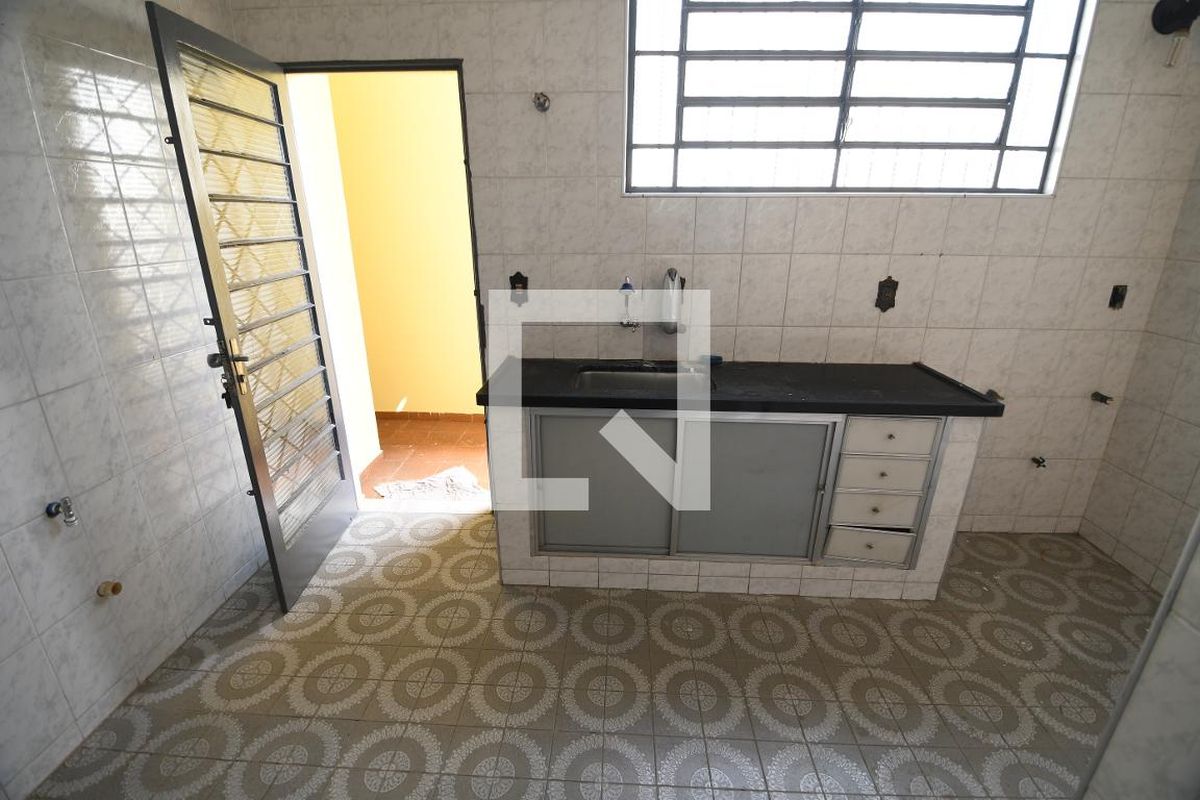 Casa à Venda - Taquaral, 4 Quartos,  166 m2 em , Campinas - sp | SoloBR
