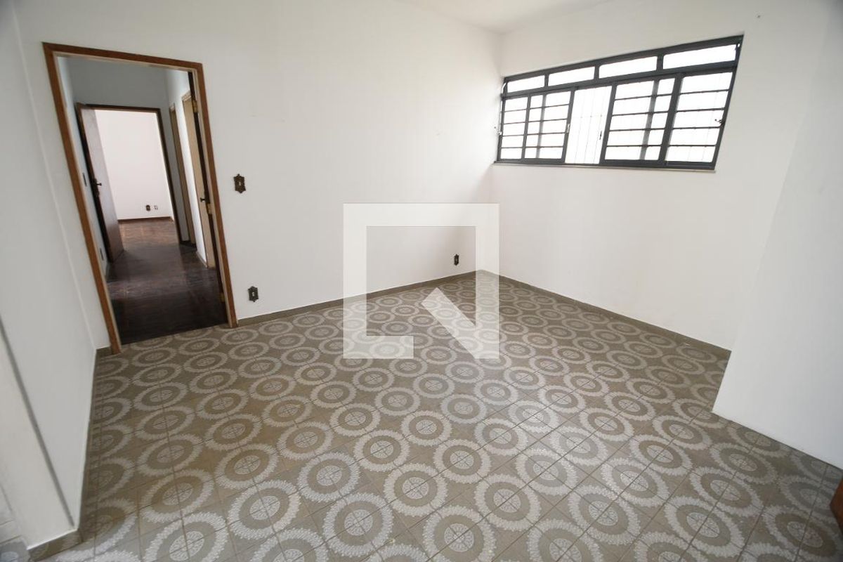 Casa à Venda - Taquaral, 4 Quartos,  166 m2 em , Campinas - sp | SoloBR