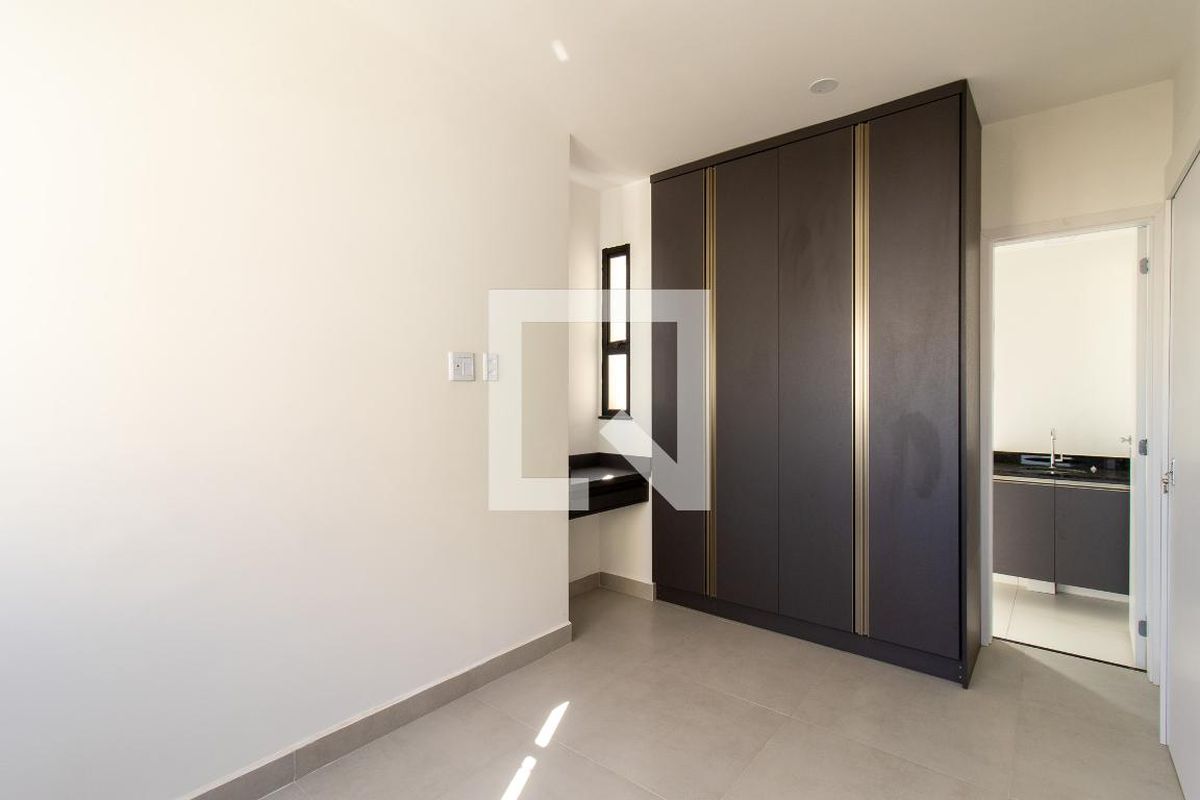 Apartamento à Venda - Bosque, 1 Quarto,  51 m2 em , Campinas - sp | SoloBR