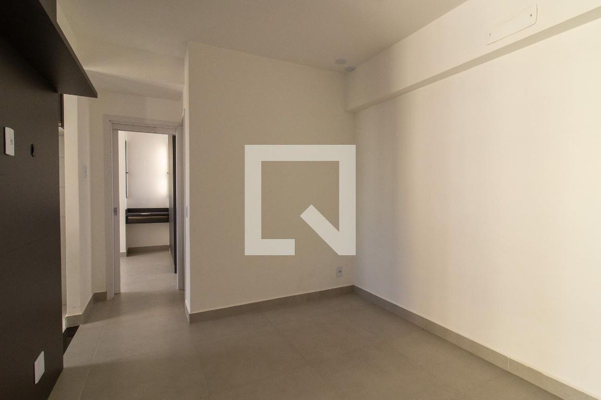 Apartamento à Venda - Bosque, 1 Quarto,  51 m2 em , Campinas - sp | SoloBR
