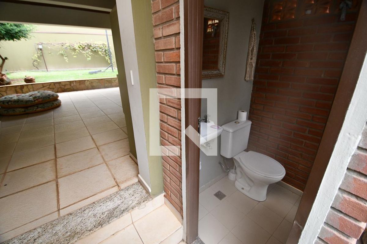 Casa à Venda - Taquaral, 4 Quartos,  282 m2 em , Campinas - sp | SoloBR