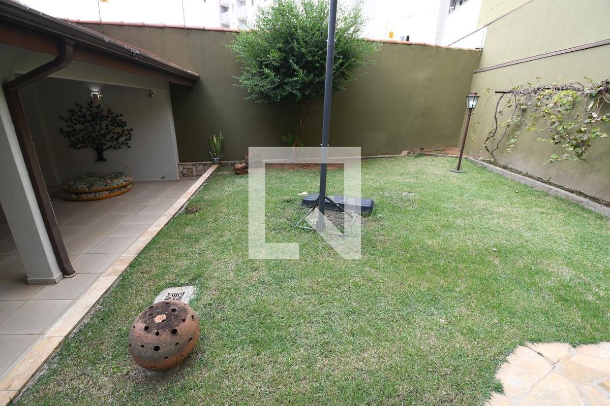 Casa à Venda - Taquaral, 4 Quartos,  282 m2 em , Campinas - sp | SoloBR
