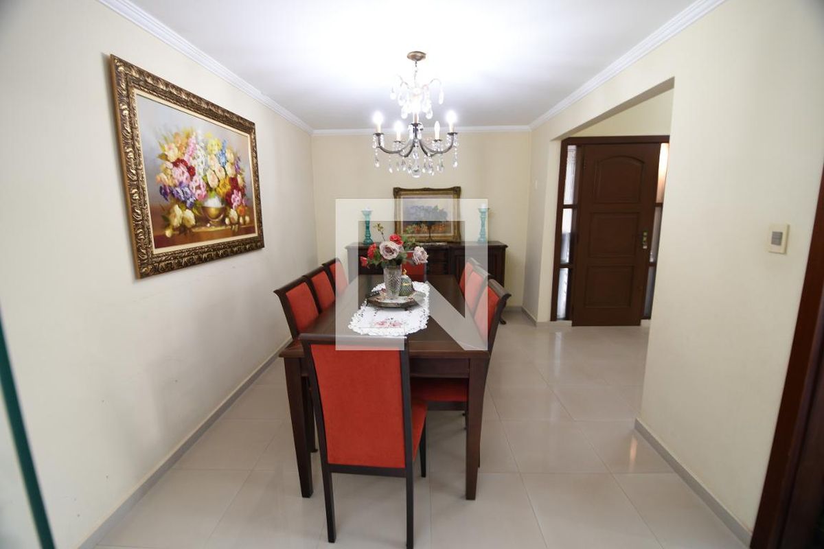 Casa à Venda - Taquaral, 4 Quartos,  282 m2 em , Campinas - sp | SoloBR