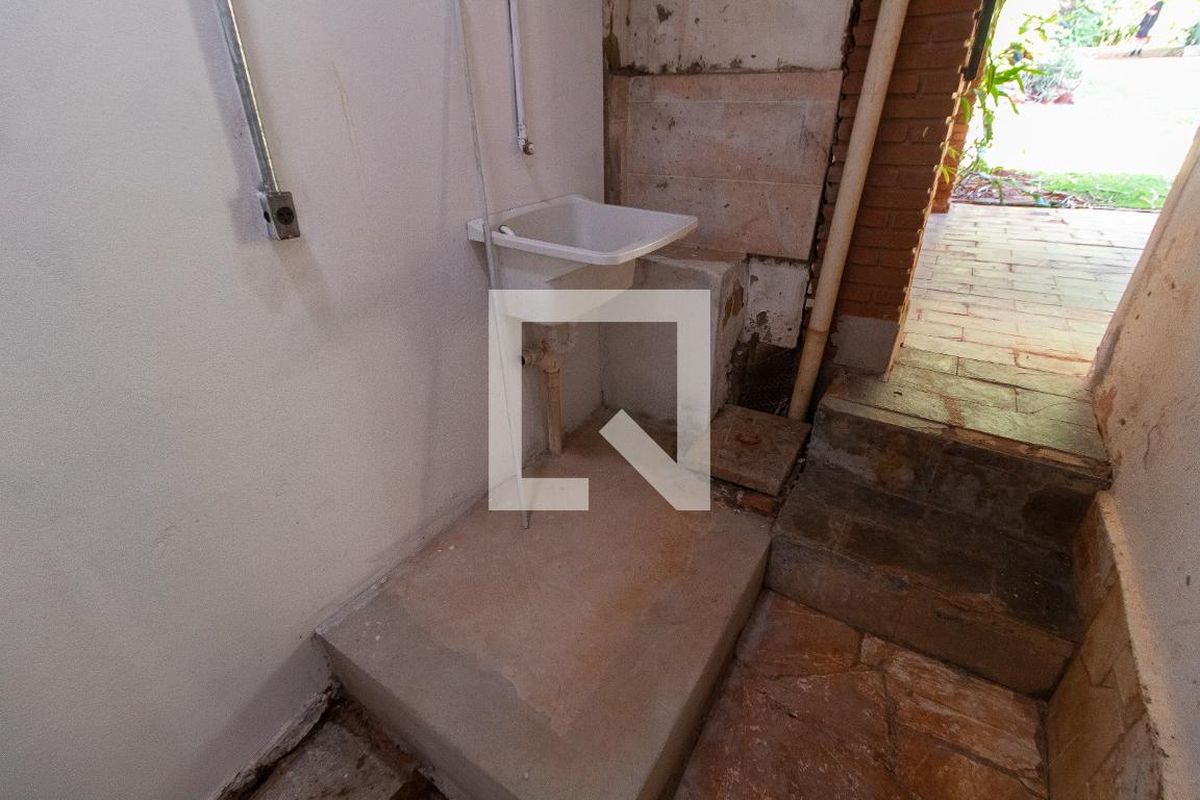 Casa à Venda - Mansões Santo Antônio, 2 Quartos,  100 m2 em , Campinas - sp | SoloBR