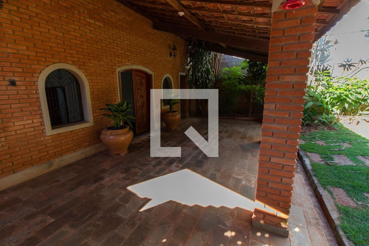 Casa à Venda - Mansões Santo Antônio, 2 Quartos,  100 m2 em , Campinas - sp | SoloBR
