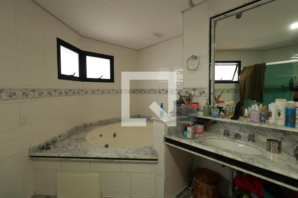 Apartamento, 3 quartos, 205 m² - Foto 82