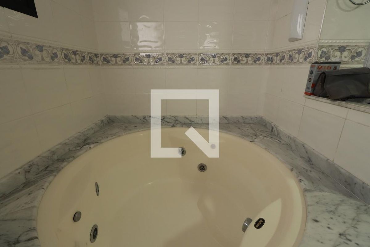 Apartamento, 3 quartos, 205 m² - Foto 92