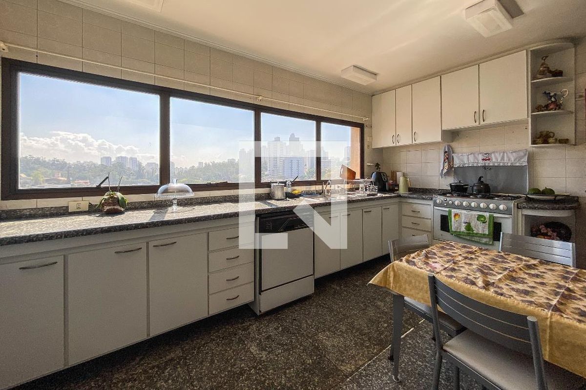 Apartamento, 3 quartos, 216 m² - Foto 48