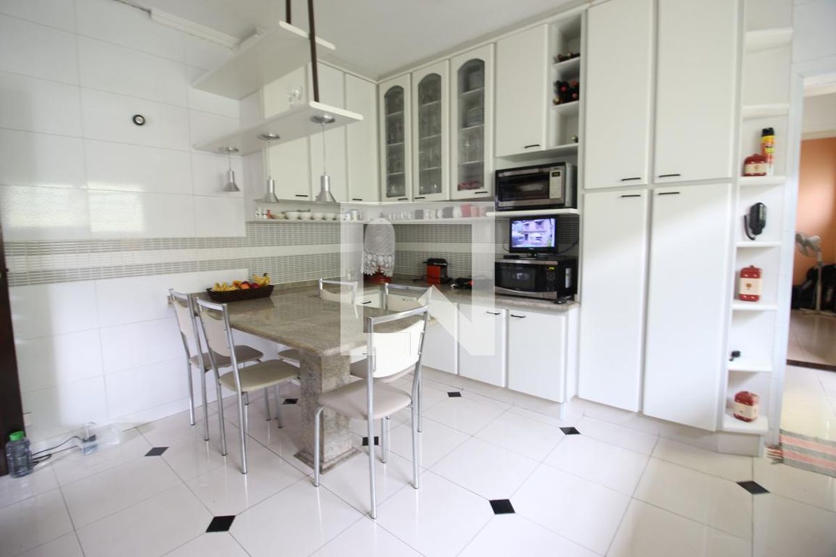 Casa, 4 quartos, 226 m² - Foto 96