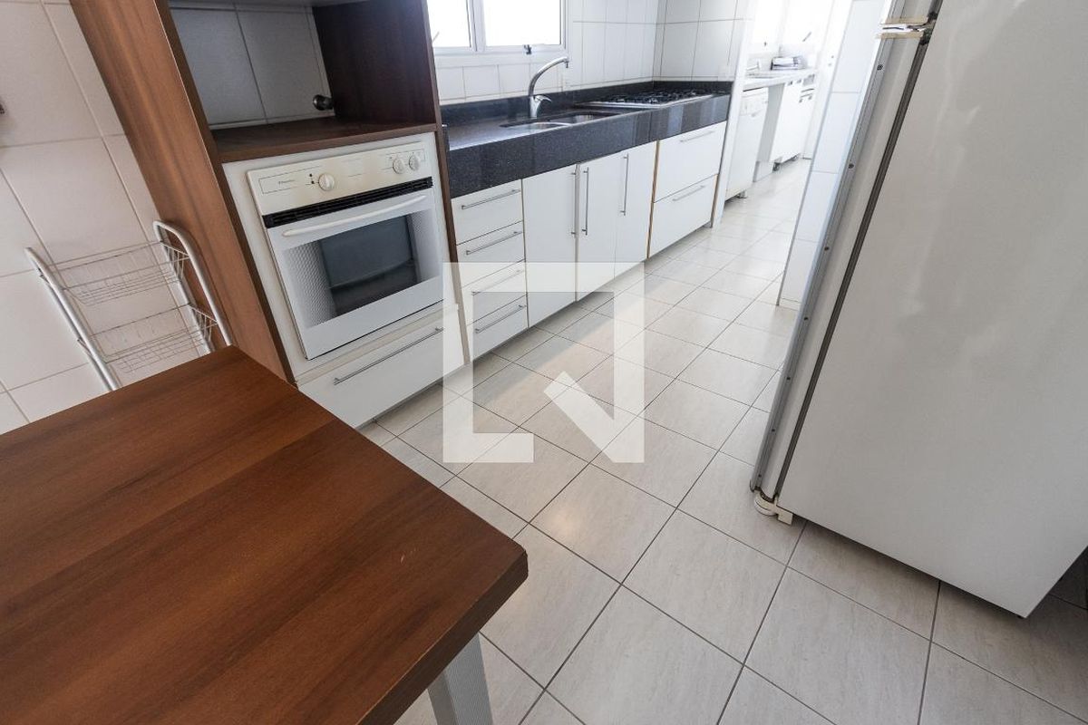 Apartamento, 4 quartos, 180 m² - Foto 200