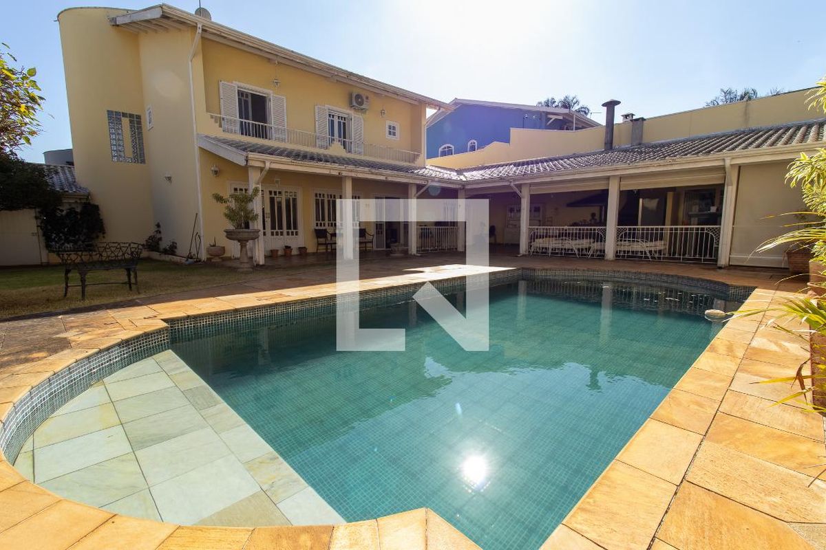 Casa à Venda - Jardim Santana, 3 Quartos,  400 m2 em , Campinas - sp | SoloBR