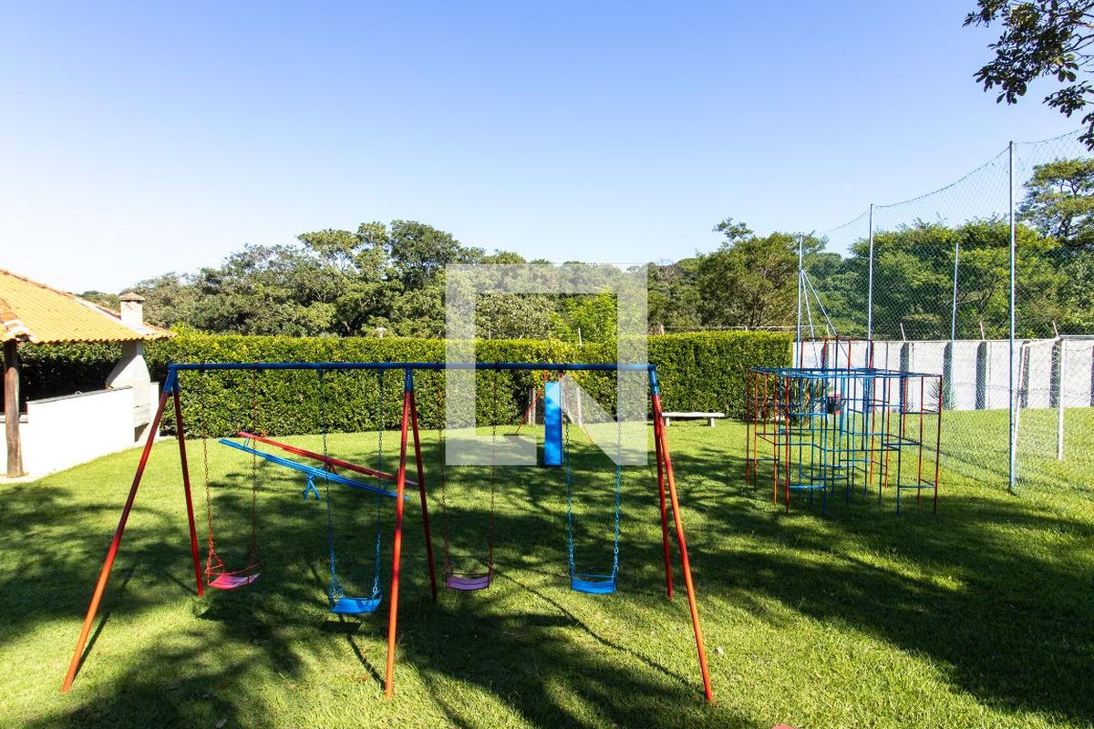 Casa à Venda - Jardim Santana, 3 Quartos,  400 m2 em , Campinas - sp | SoloBR
