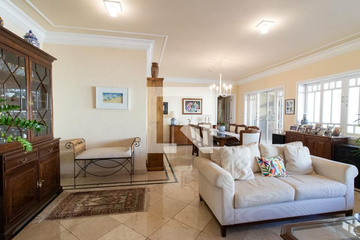 Casa à Venda - Jardim Santana, 3 Quartos,  400 m2 em , Campinas - sp | SoloBR