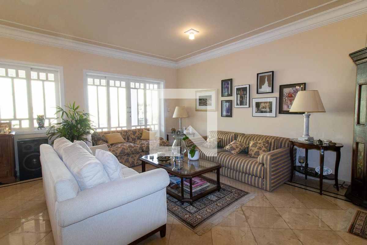 Casa à Venda - Jardim Santana, 3 Quartos,  400 m2 em , Campinas - sp | SoloBR