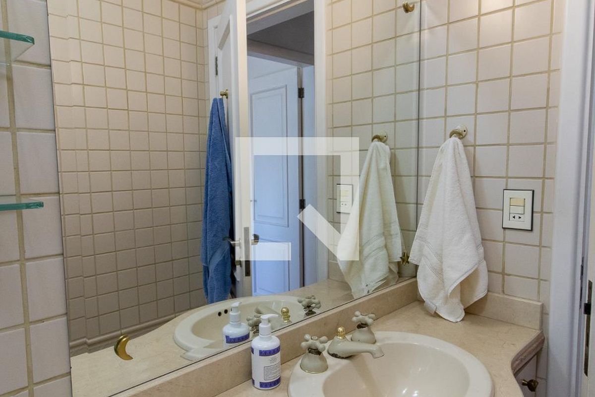 Casa à Venda - Jardim Santana, 3 Quartos,  400 m2 em , Campinas - sp | SoloBR