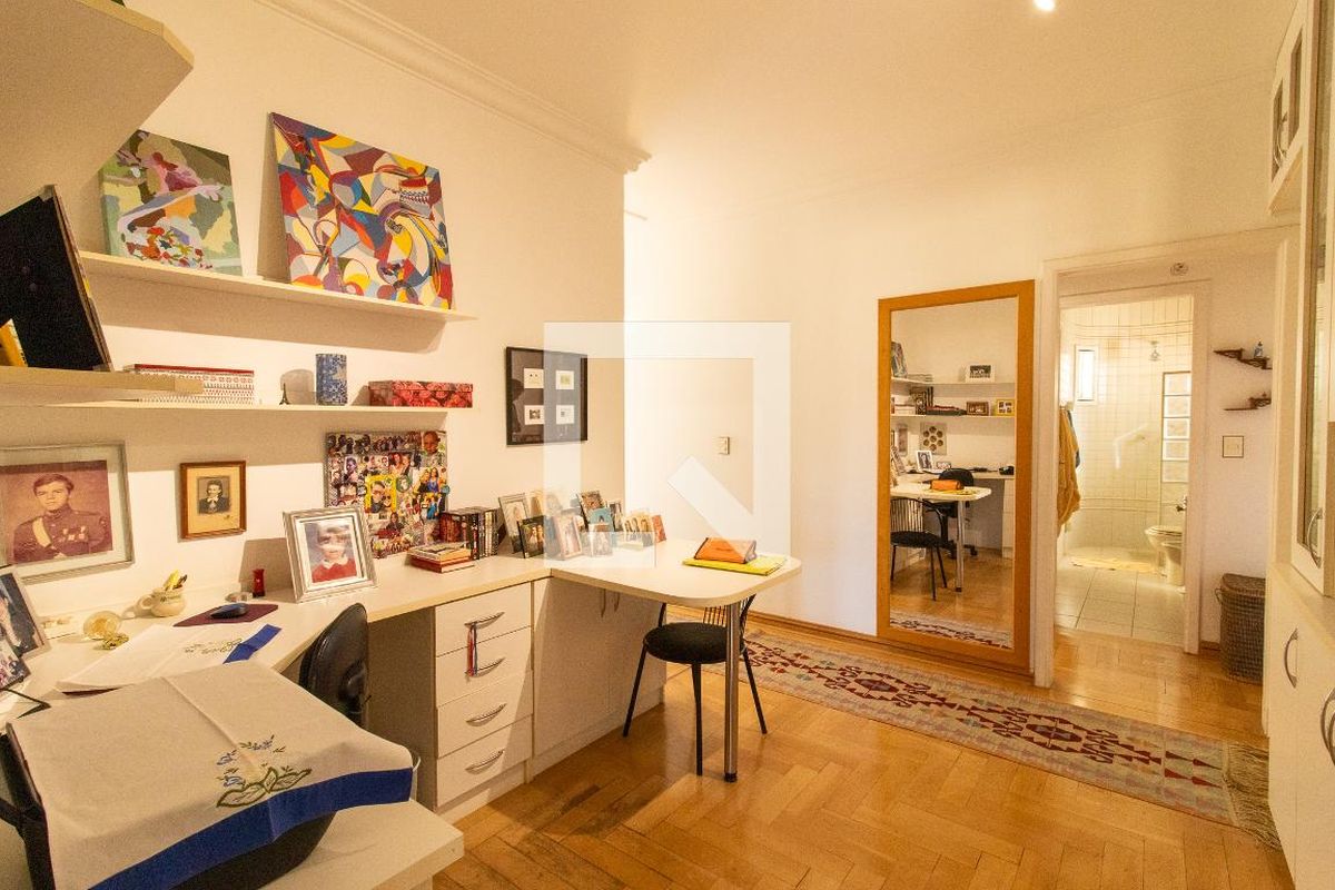 Casa à Venda - Jardim Santana, 3 Quartos,  400 m2 em , Campinas - sp | SoloBR