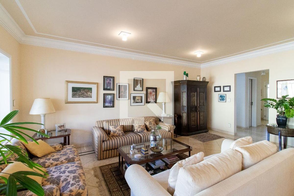 Casa à Venda - Jardim Santana, 3 Quartos,  400 m2 em , Campinas - sp | SoloBR