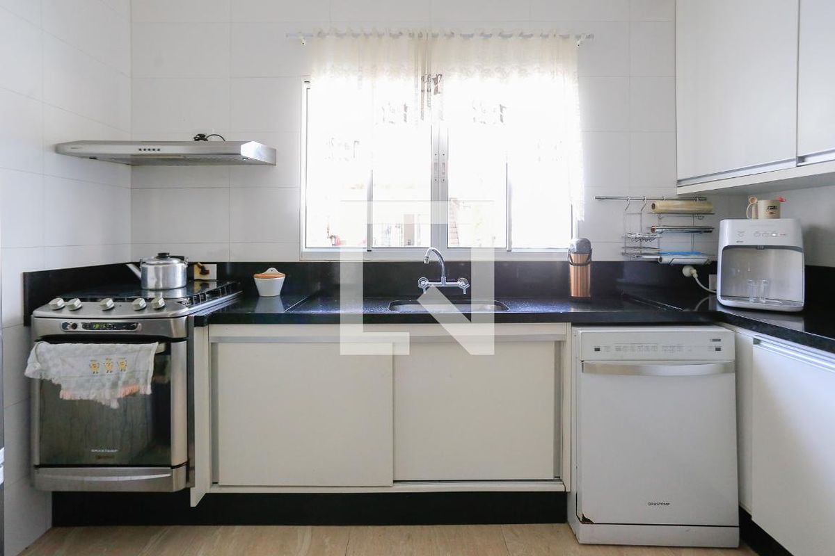 Casa, 6 quartos, 250 m² - Foto 96