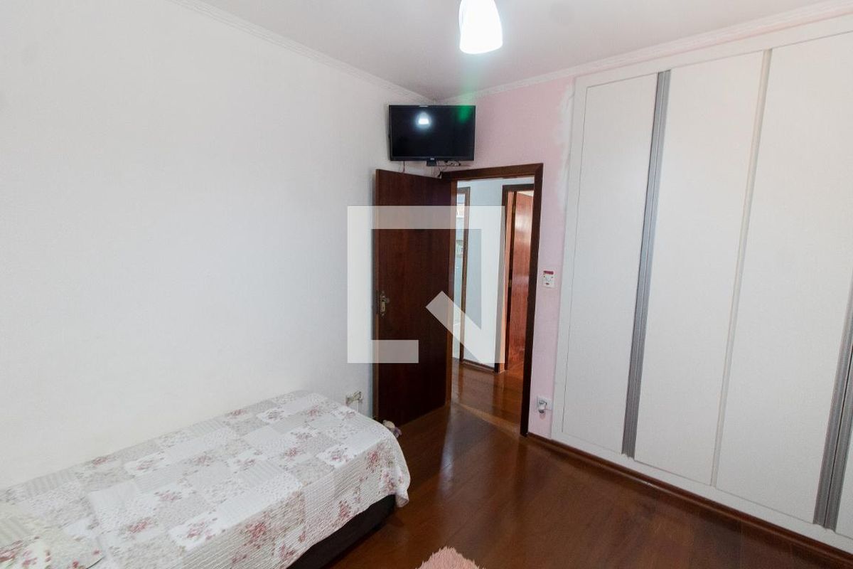 Casa à Venda - Taquaral, 3 Quartos,  194 m2 em , Campinas - sp | SoloBR