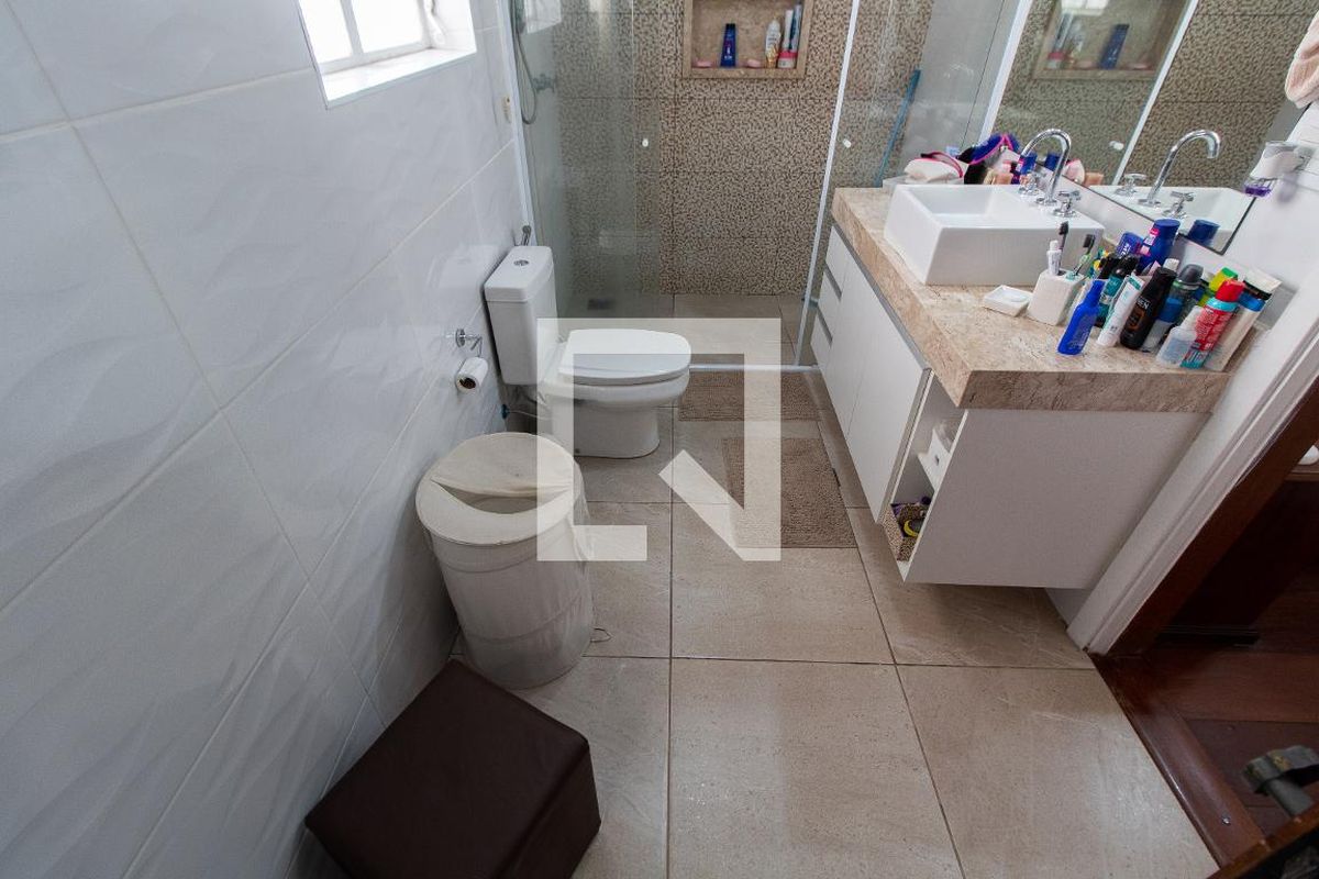 Casa à Venda - Taquaral, 3 Quartos,  194 m2 em , Campinas - sp | SoloBR