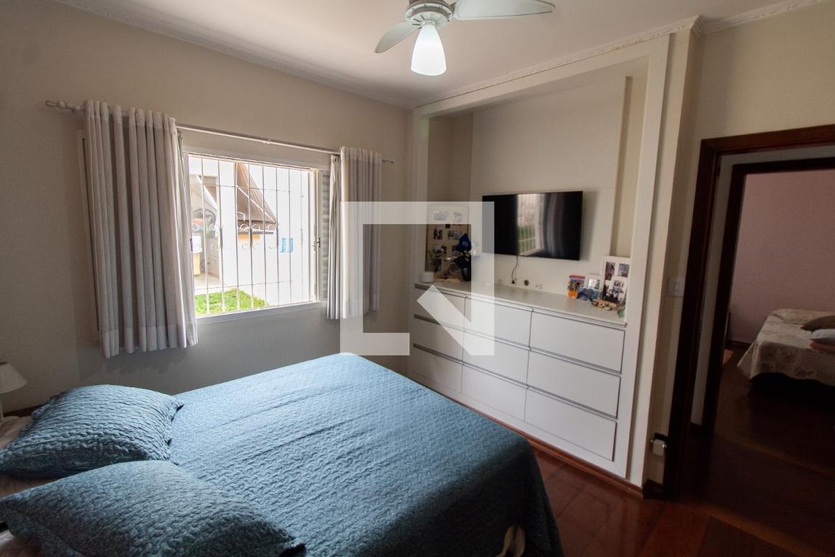 Casa à Venda - Taquaral, 3 Quartos,  194 m2 em , Campinas - sp | SoloBR