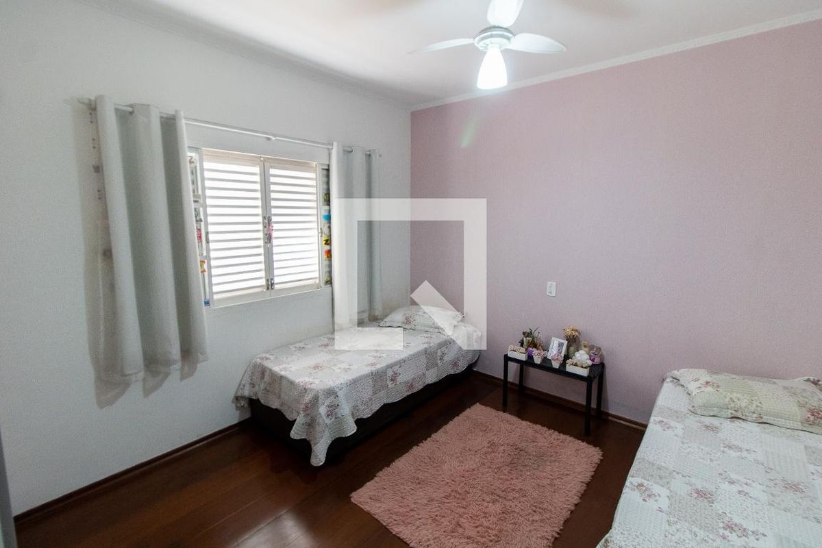 Casa à Venda - Taquaral, 3 Quartos,  194 m2 em , Campinas - sp | SoloBR