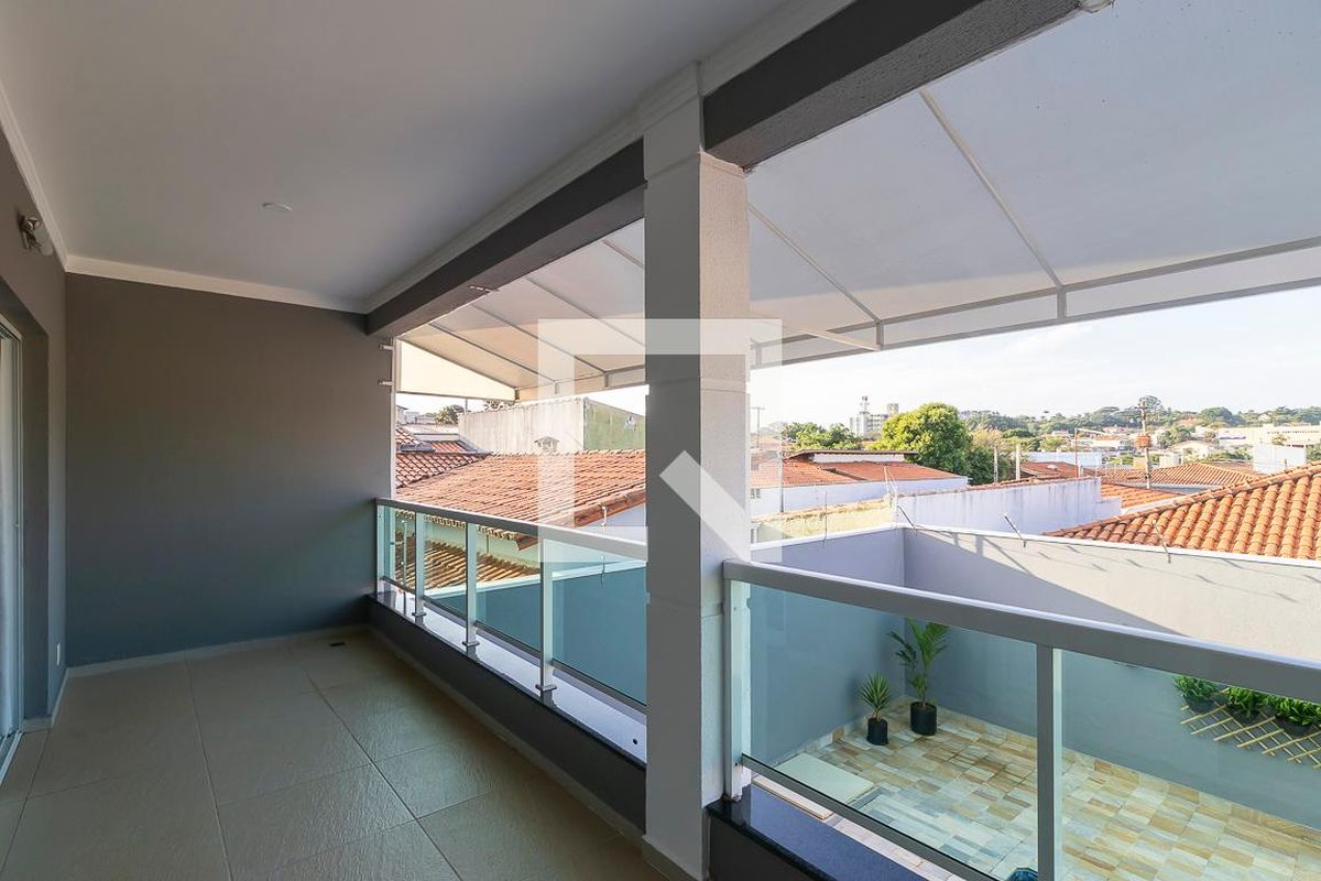 Casa à Venda - Taquaral, 3 Quartos,  260 m2 em , Campinas - sp | SoloBR