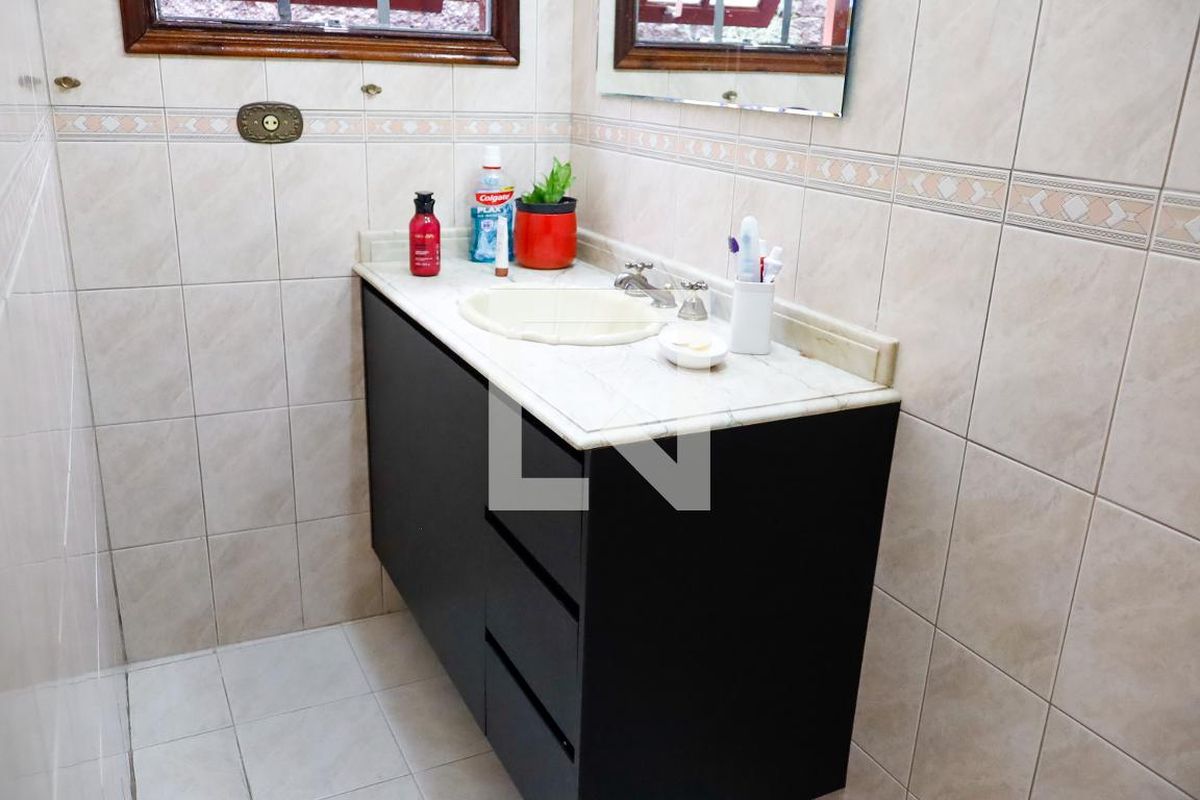 Casa, 4 quartos, 300 m² - Foto 40