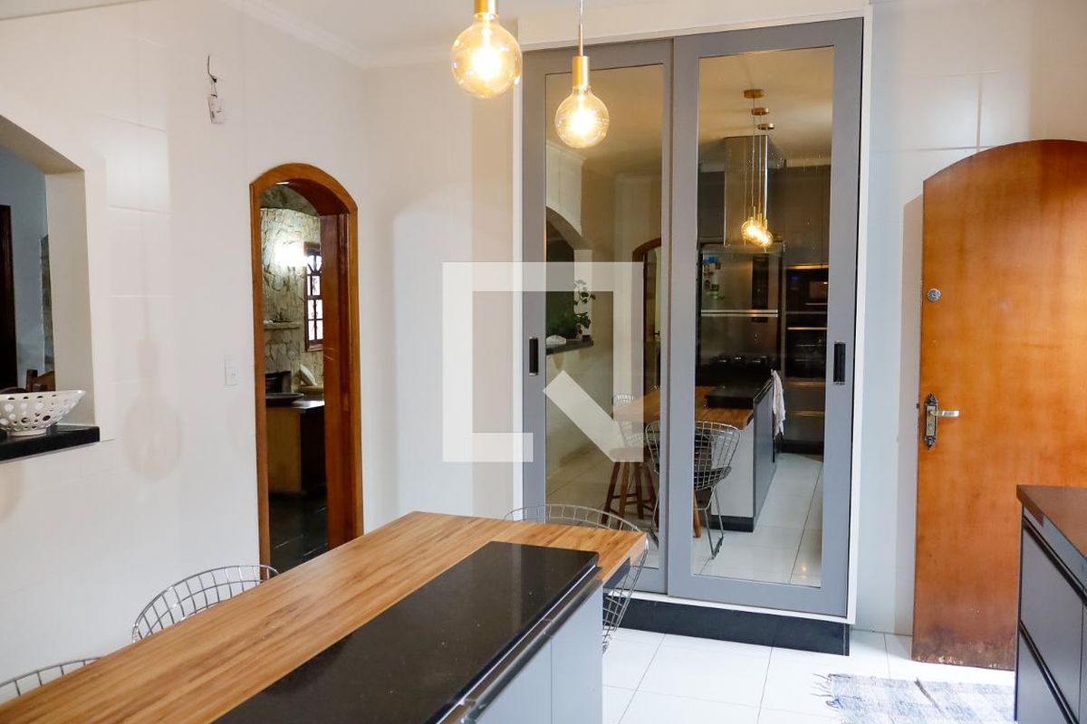Casa, 4 quartos, 300 m² - Foto 78