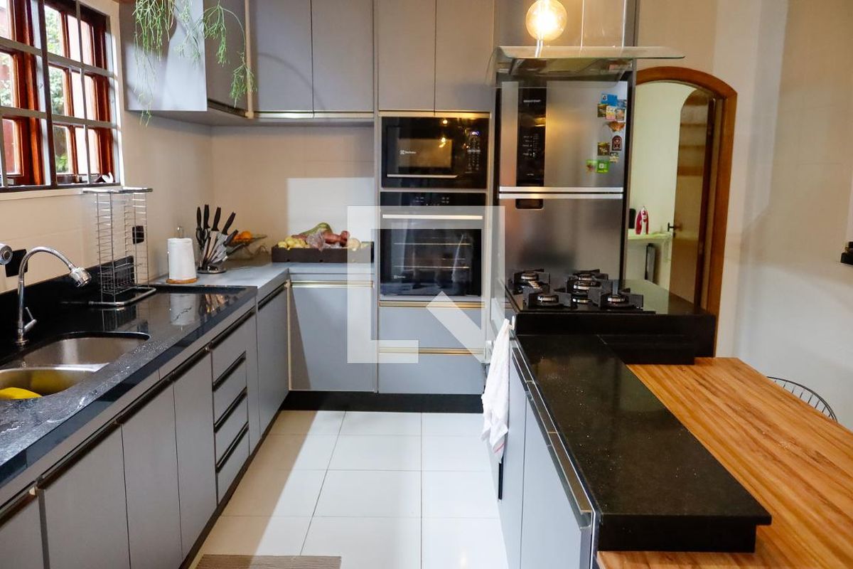 Casa, 4 quartos, 300 m² - Foto 68