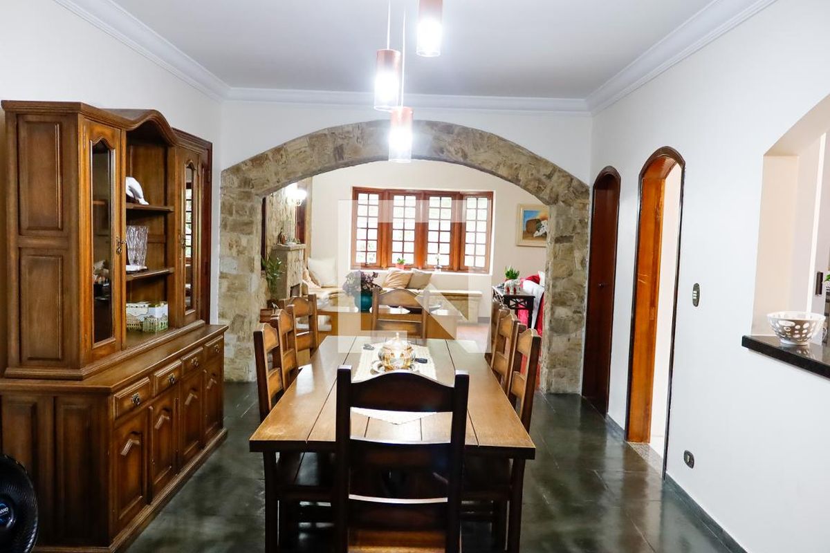Casa, 4 quartos, 300 m² - Foto 18