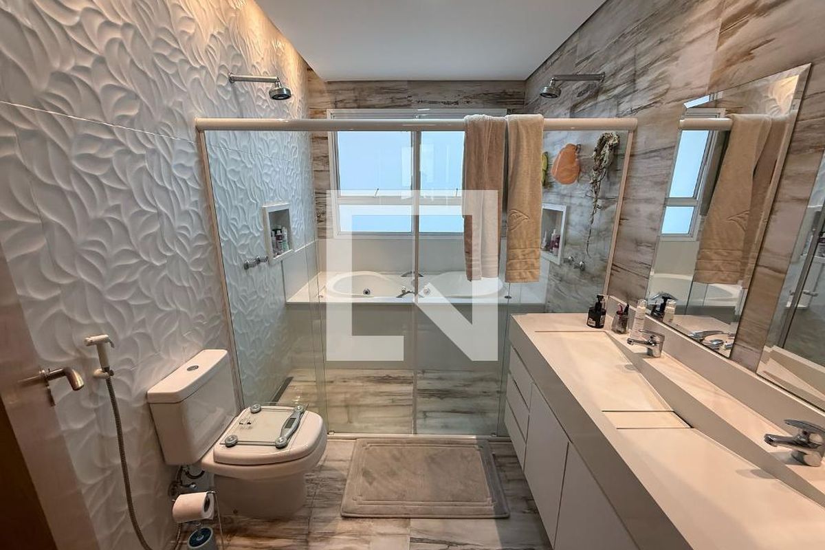 Casa à Venda - Swiss Park, 4 Quartos,  402 m2 em , Campinas - sp | SoloBR
