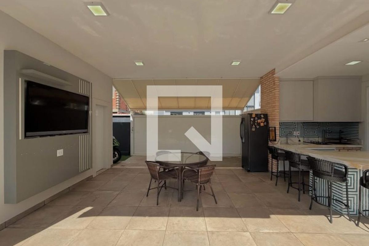 Casa à Venda - Swiss Park, 4 Quartos,  402 m2 em , Campinas - sp | SoloBR