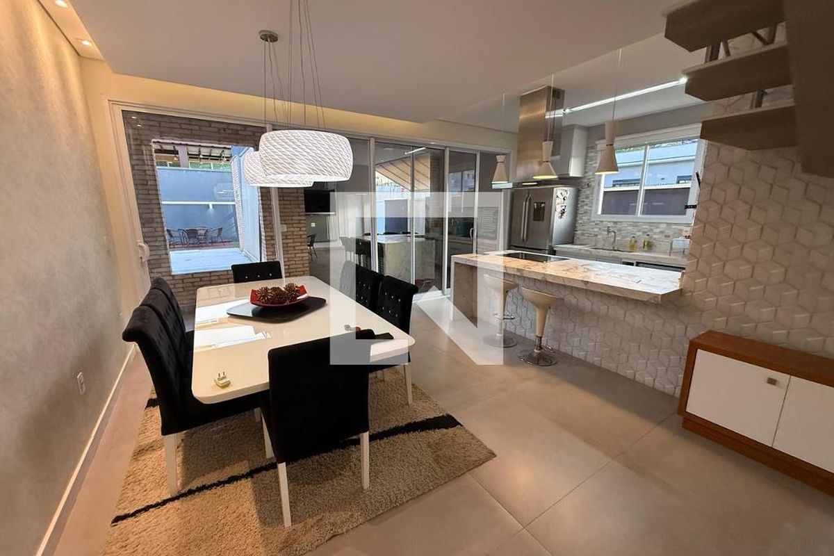 Casa à Venda - Swiss Park, 4 Quartos,  402 m2 em , Campinas - sp | SoloBR